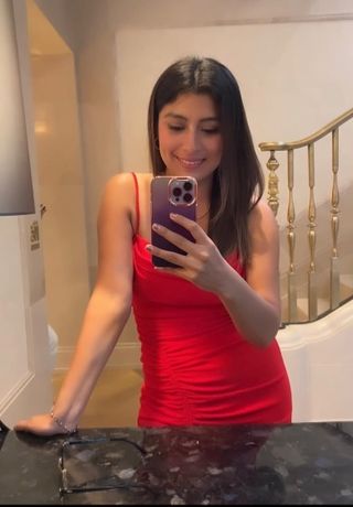 Alessia online now for video chat with girls